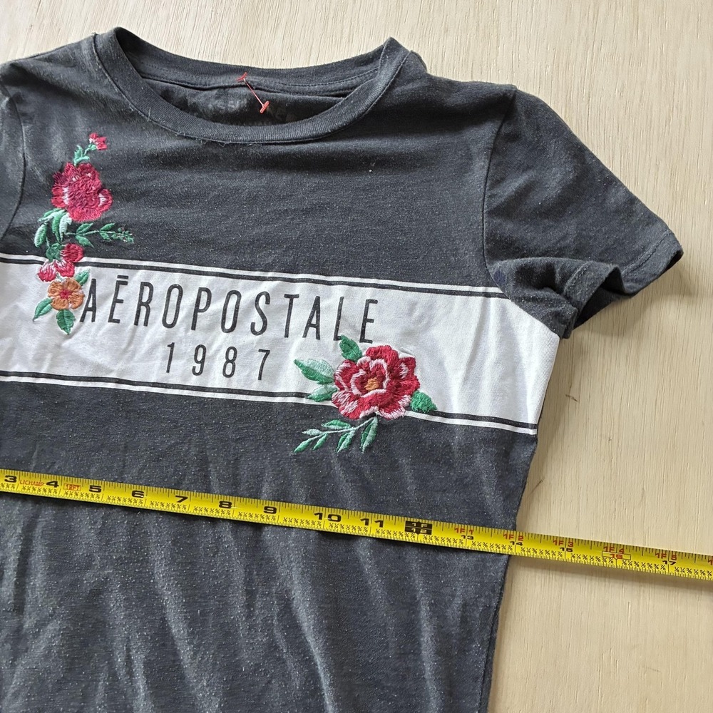 Y2K Aeropostale Shirt Womens Small Gray Floral Embroidered 1987 Tee T-Shirt - Picture 6 of 7